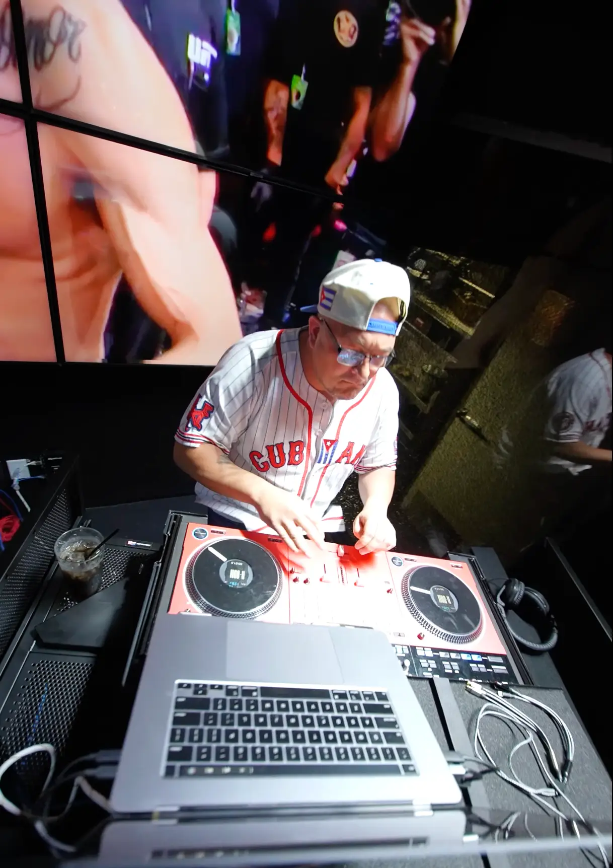 live DJ entertainment